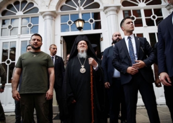 Ukraine's President Volodymyr Zelenskiy meets Ecumenical Patriarch Bartholomew I in Istanbul, Turkey July 8, 2023. REUTERS/Murad Sezer