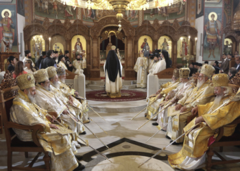 Χειροτονια τοπυ νεου Επισκοπου Σταυροπηγιου Αλεξίου στον Ιερο Ναο Αγιας Τριαδος στην Γλυφαδα απο τον Μητροπ. Γλυφαδος Αντωνιο  φωτο (ΧΡΗΣΤΟΣ ΜΠΟΝΗΣ//ΙΕΡΑ ΣΥΝΟΔΟΣ)
