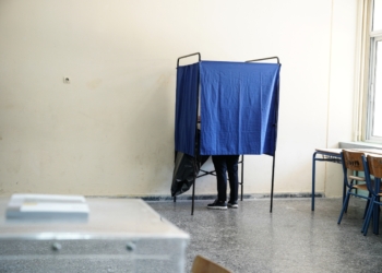 Katerina Sakellaropoulou votes for the Municipality elections, in Athens, October 15 , 2023 / Η Πρόεδρος της Δημοκρατίας Κατερίνα Σακελλαροπούλου ψηφίζει για τις Δημαρχιακές εκλογές, στην Αθήνα, στις 15 Οκτωβρίου , 2023