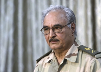 General Khalifa Haftar attends a news conference at a sports club in Abyar, a small town to the east of Benghazi. May 17, 2014. The self-declared Libyan National Army led by a renegade general told civilians on Saturday to leave parts of Benghazi before it launched a fresh attack on Islamist militants, a day after dozens were killed in the worst clashes in the city for months. Families could be seen packing up and driving away from western districts of the port city where Islamist militants and LNA forces led by retired General Haftar fought for hours on Friday, killing at least 43 people. REUTERS/Esam Omran Al-Fetori (LIBYA  - Tags: CIVIL UNREST MILITARY POLITICS)