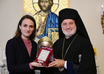 H.E. Archbishop Elpidophoros welcomed the Foreign Minister of Romania at the Archdiocese  in Manhattan today September 29th, 2025.
© PHOTOS: GOA/Dimitrios Panagos