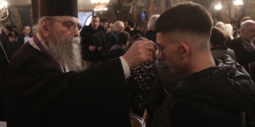 Μεγαλη Εβδομαδα--Ακολουθια του Ευχελαιου στον Ι.Ν Αγιου Ανδρεα Λαμπρινης(ΧΡΗΣΤΟΣ ΜΠΟΝΗΣ//ΑΡΧΨΙΕΡΠΙΣΚΟΠΗ ΑΘΗΝΩΝ)