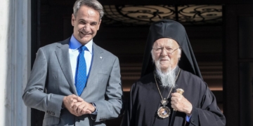 Συνάντηση του Πρωθυπουργού Κυριάκου Μητσοτάκη με τον Οικουμενικό Πατριάρχη Βαρθολομαίο, Τετάρτη 11 Οκτωβρίου 2023. 
(ΓΙΑΝΝΗΣ ΠΑΝΑΓΟΠΟΥΛΟΣ/EUROKINISSI)