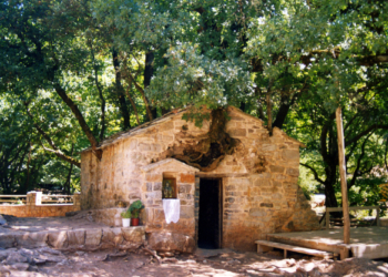 Αγία Θεοδώρα (Βάστα Αρκαδίας)